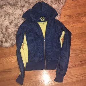 Lululemon scuba jacket size 6